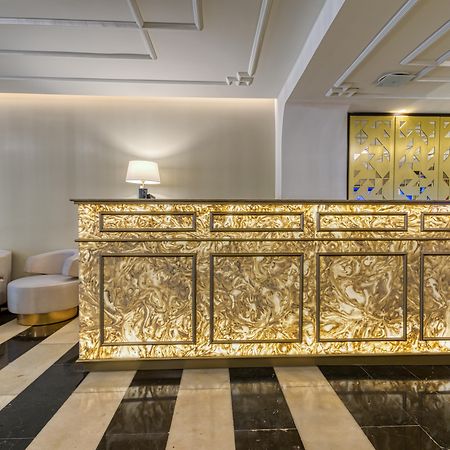 Hotel Borges Chiado Lisbona Esterno foto