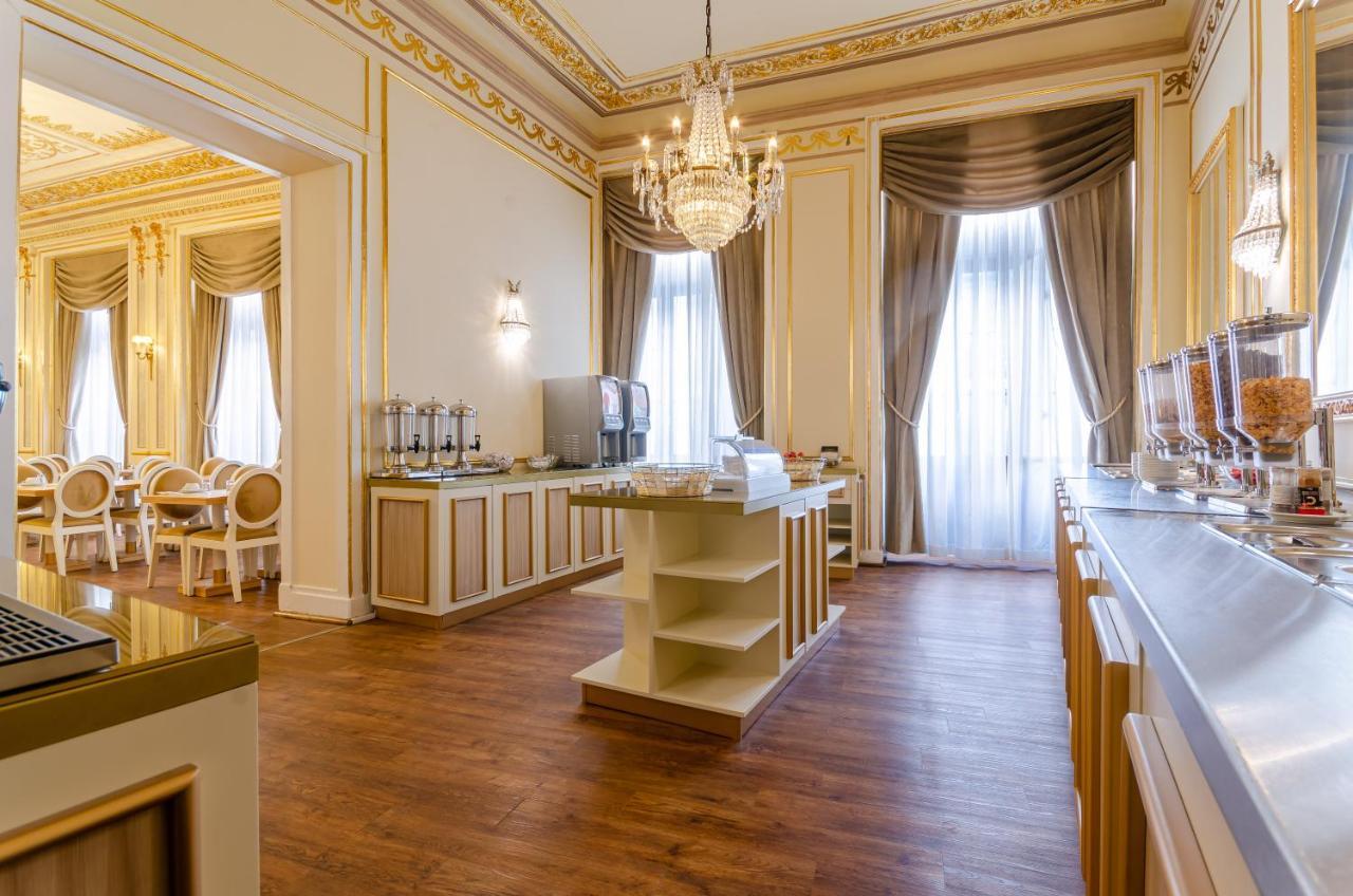 Hotel Borges Chiado Lisbona Esterno foto