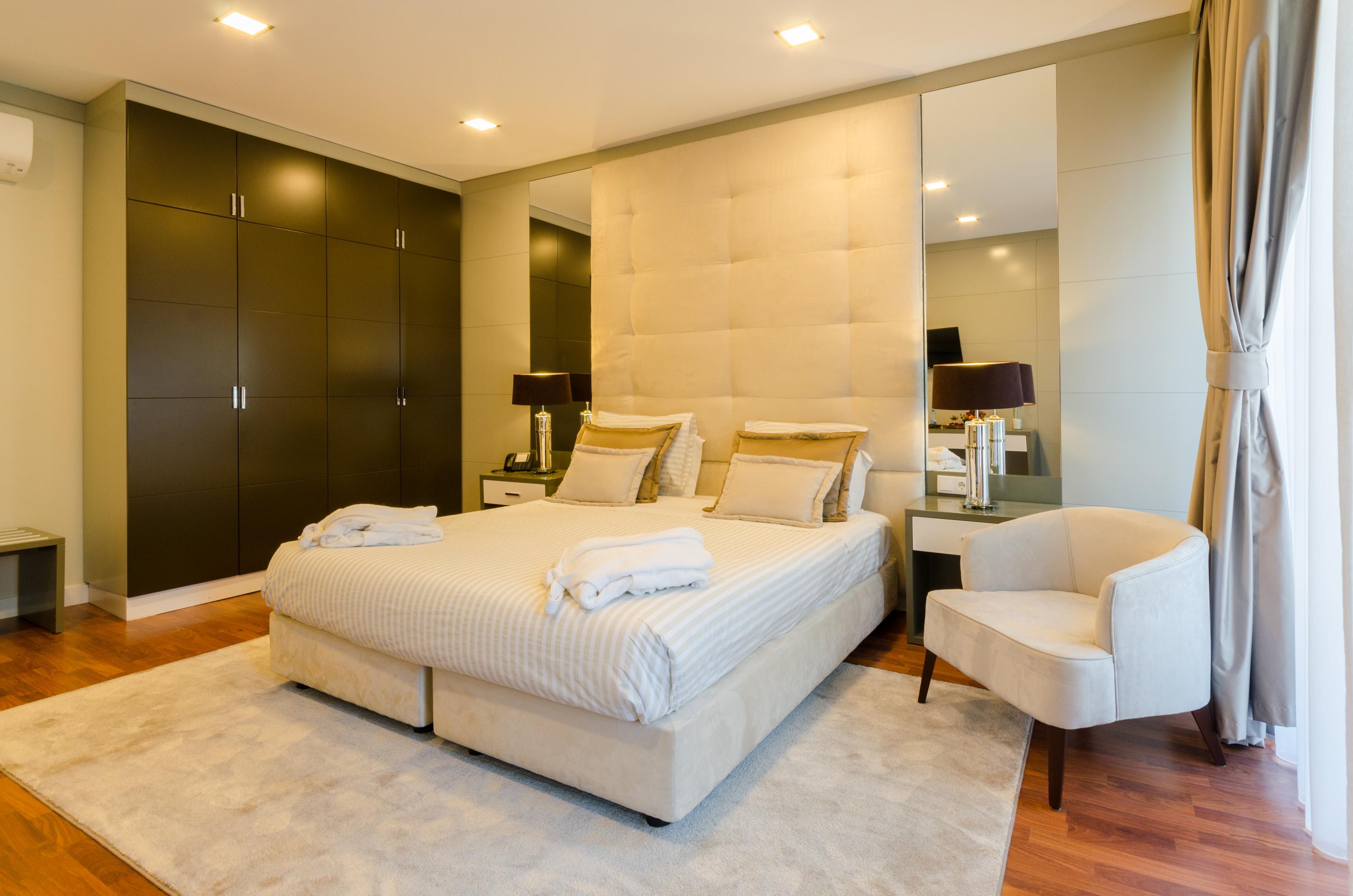 Hotel Borges Chiado Lisbona Esterno foto