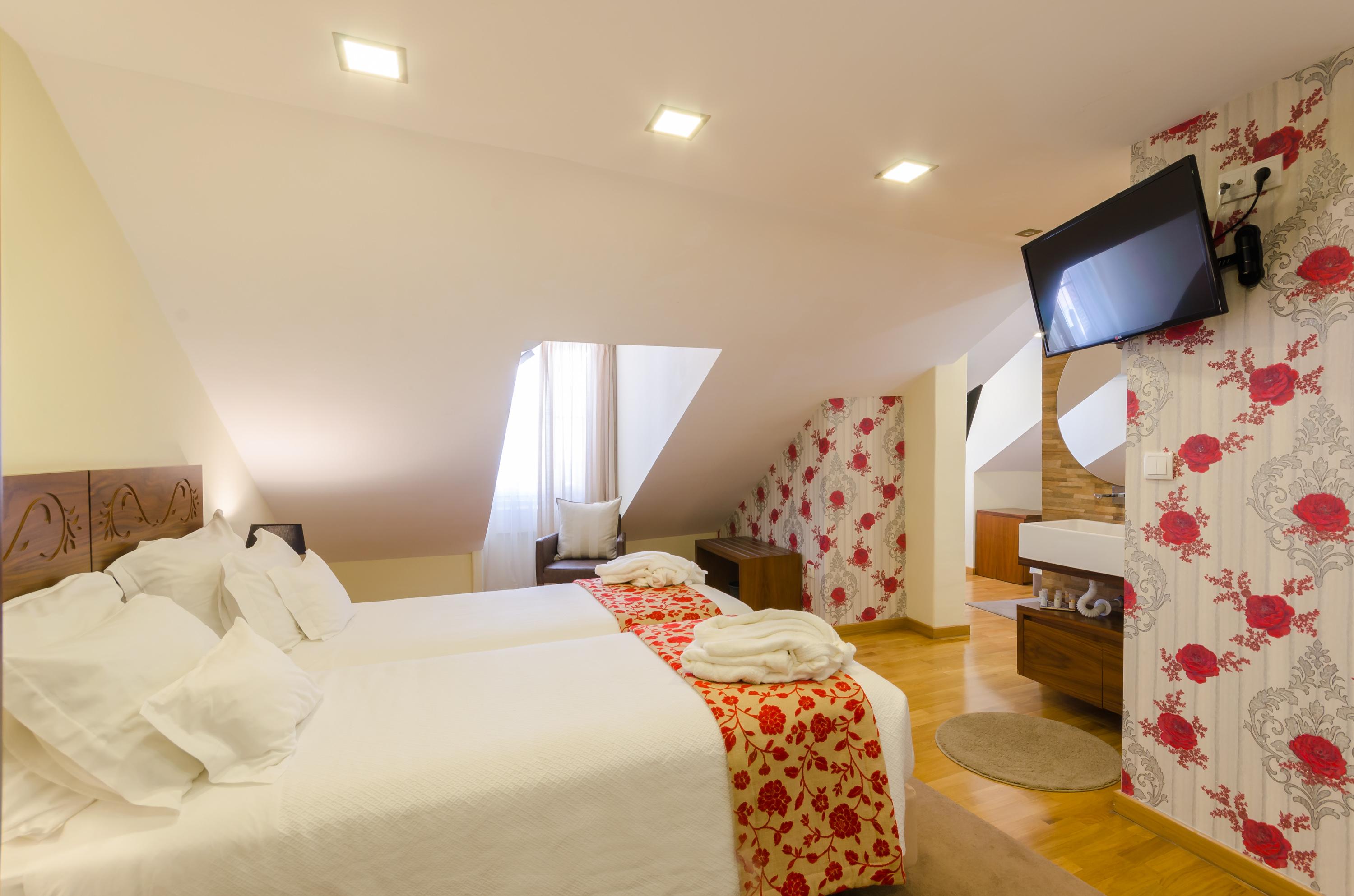 Hotel Borges Chiado Lisbona Esterno foto