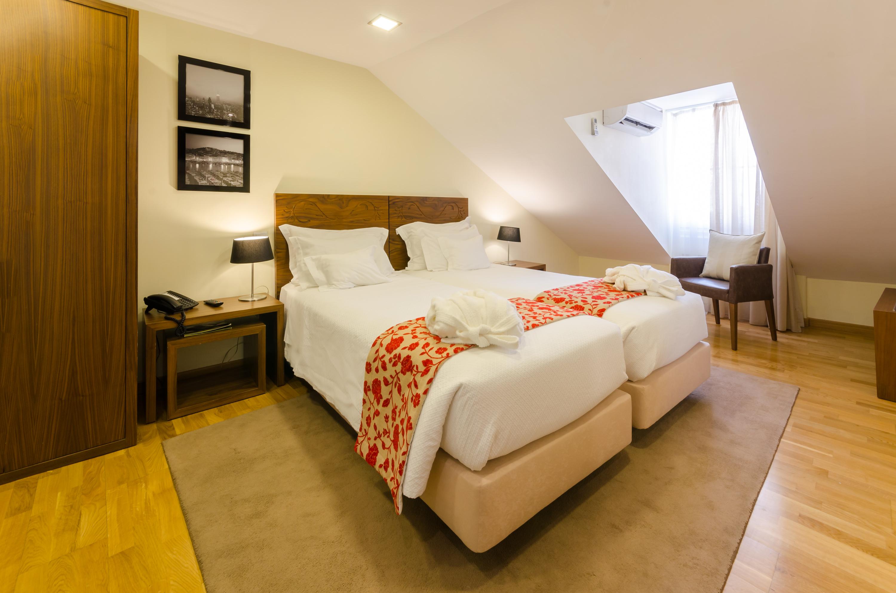 Hotel Borges Chiado Lisbona Esterno foto