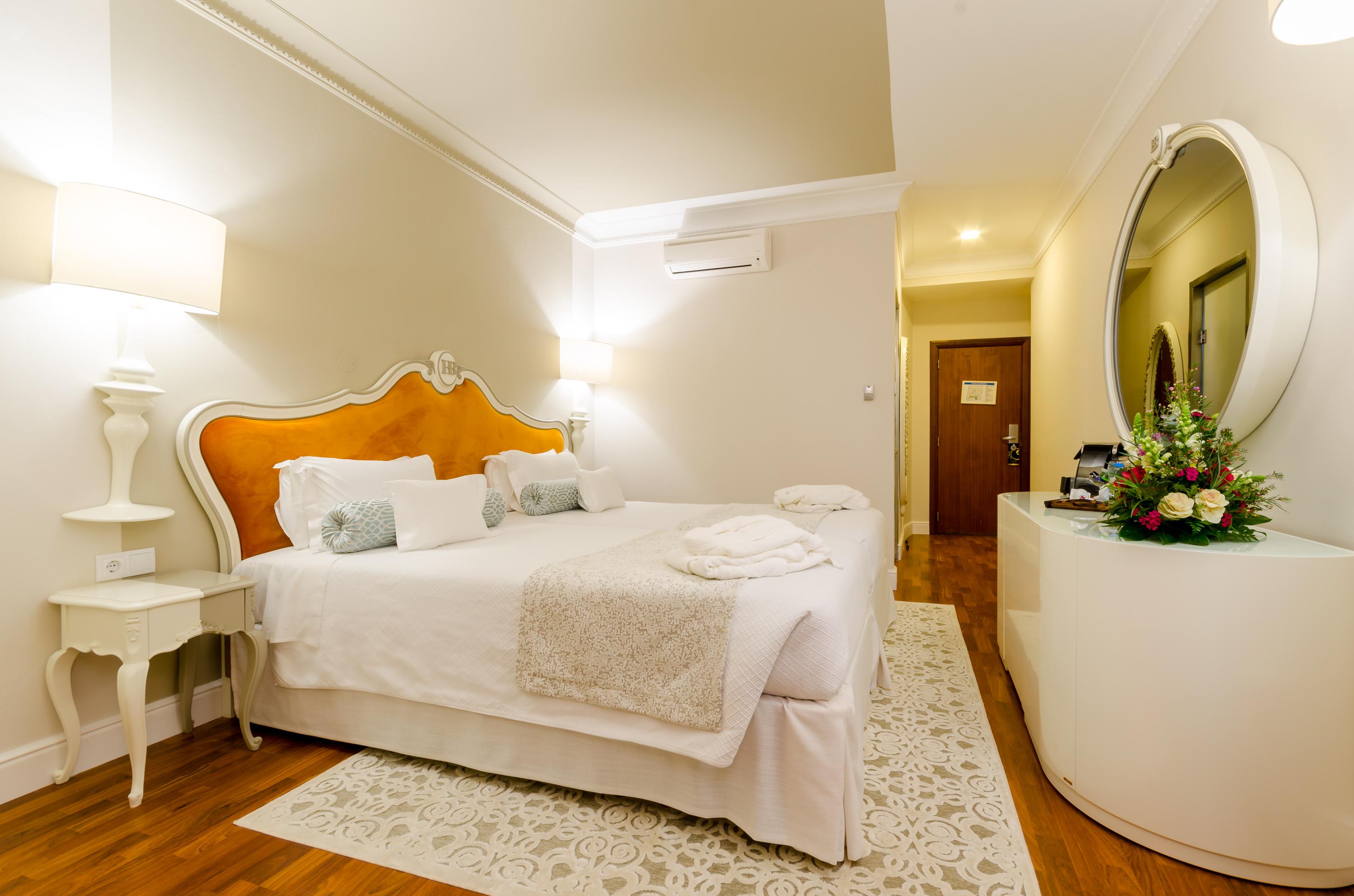 Hotel Borges Chiado Lisbona Esterno foto