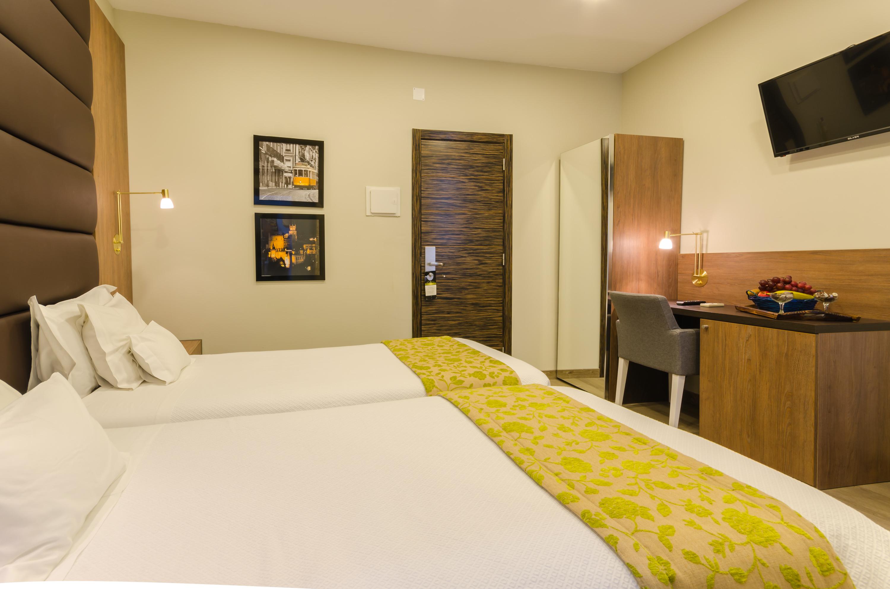 Hotel Borges Chiado Lisbona Esterno foto