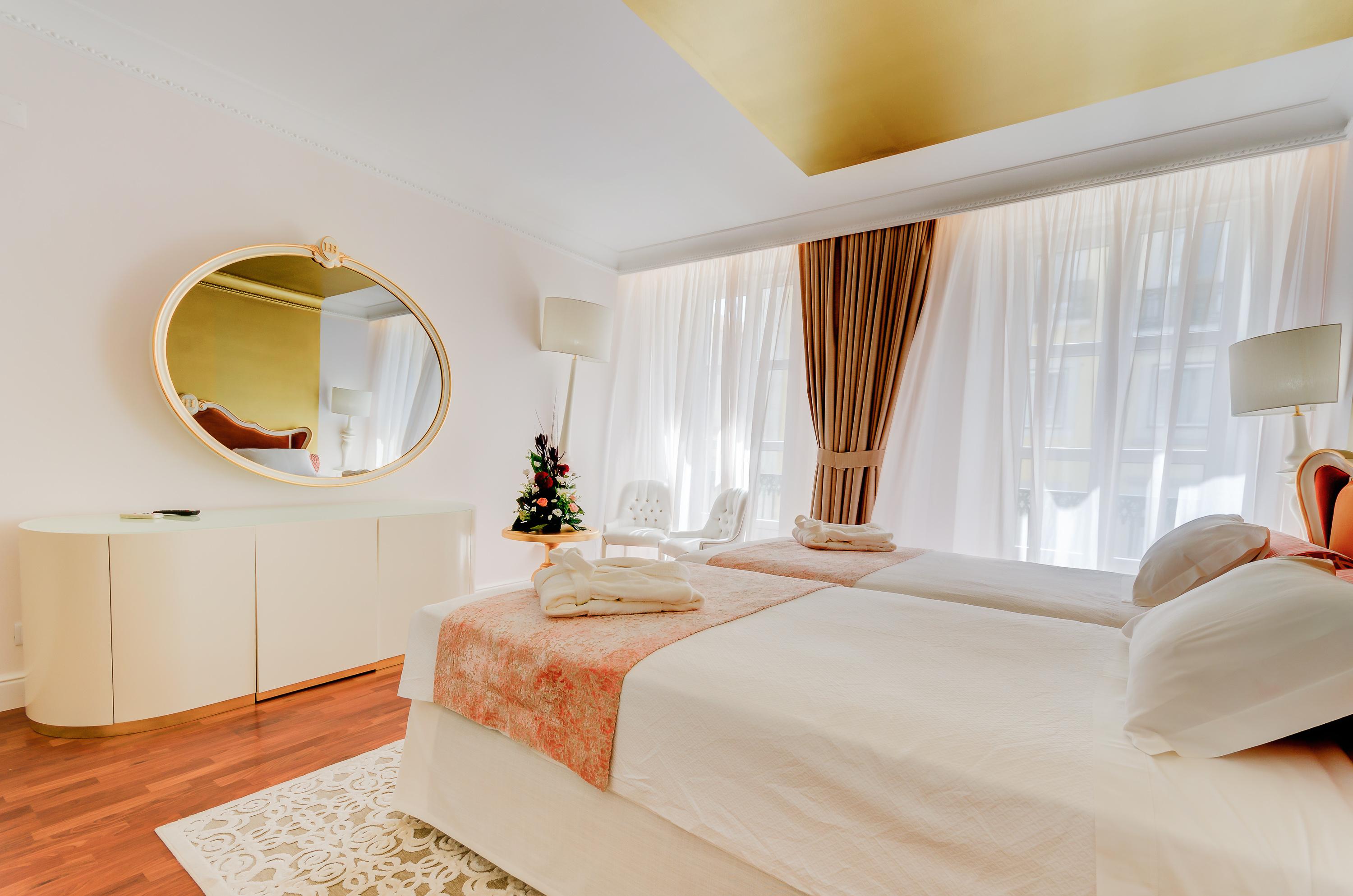 Hotel Borges Chiado Lisbona Esterno foto
