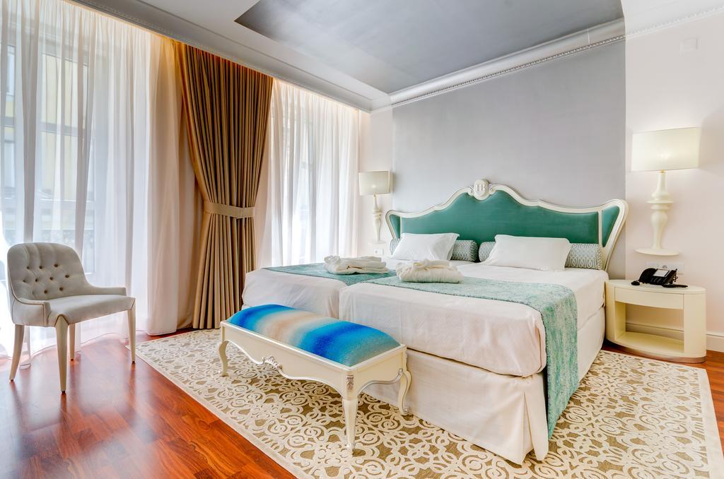 Hotel Borges Chiado Lisbona Esterno foto