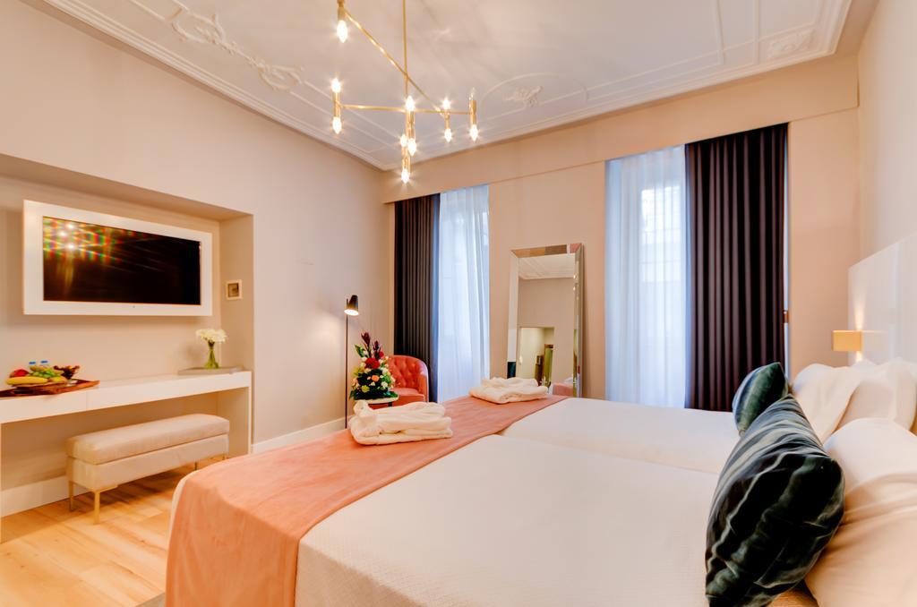 Hotel Borges Chiado Lisbona Esterno foto