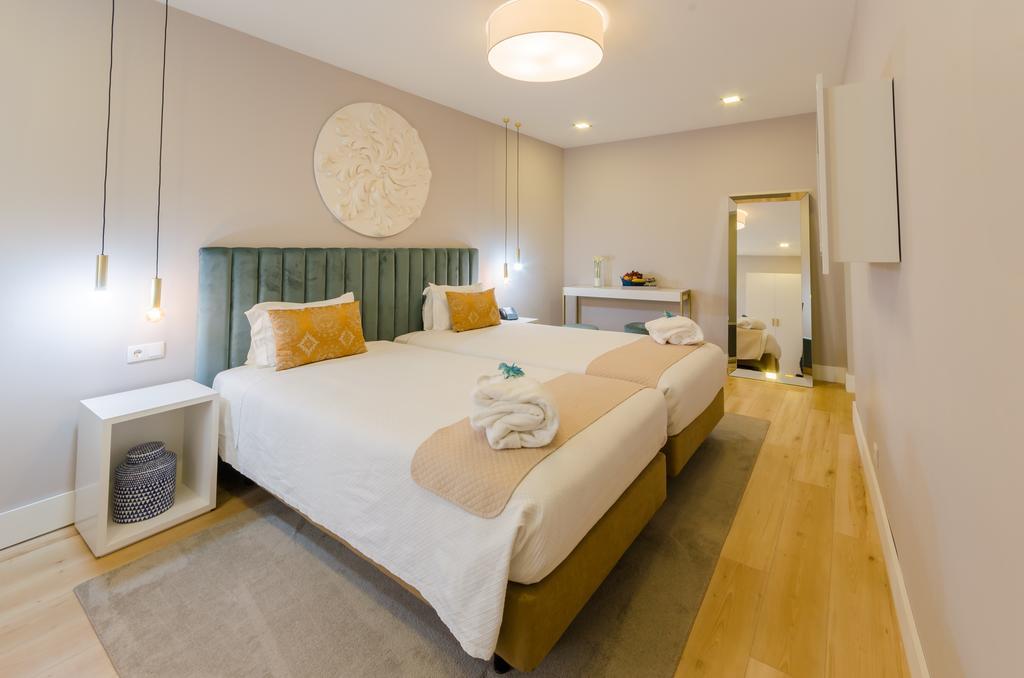Hotel Borges Chiado Lisbona Esterno foto
