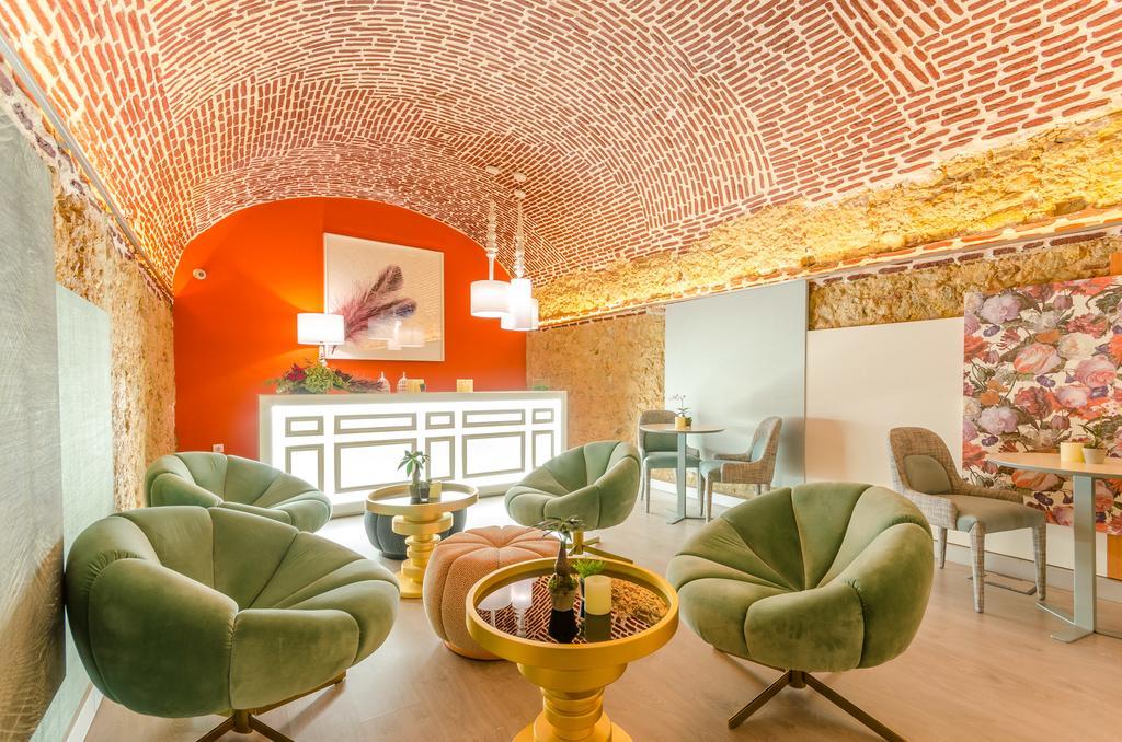 Hotel Borges Chiado Lisbona Esterno foto