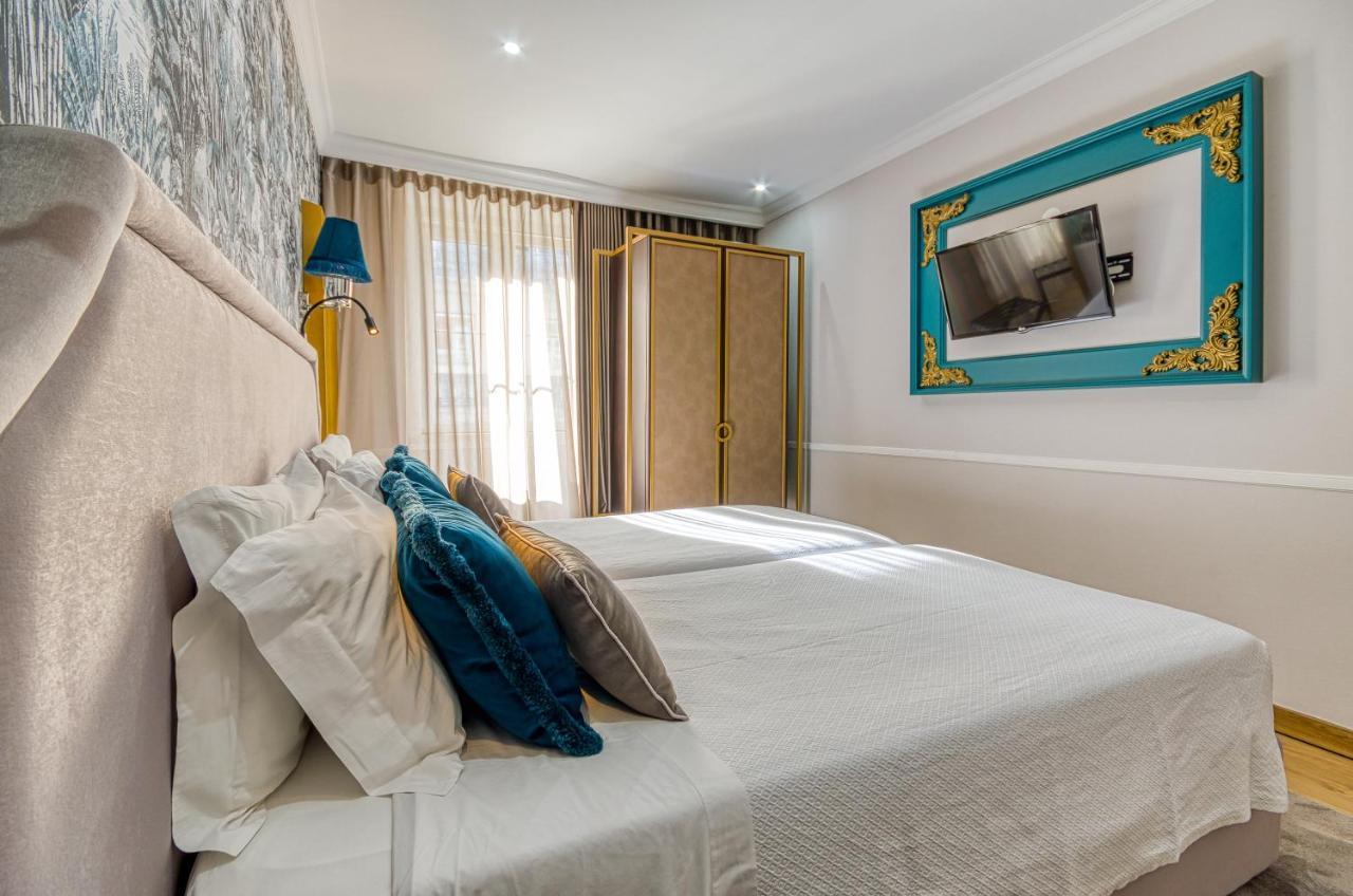 Hotel Borges Chiado Lisbona Esterno foto